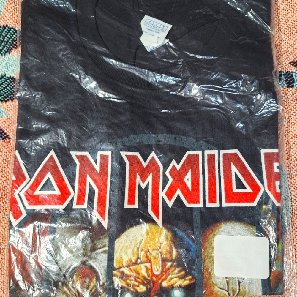 MYSTERY?! Iron Maiden band shirt.